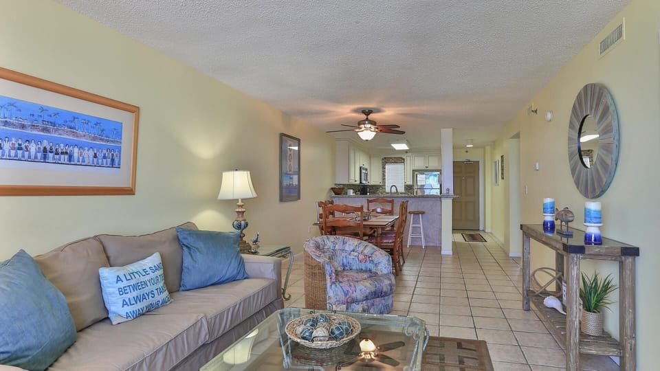 Condo, Multiple Beds, Ocean View (Destin on the Gulf 302) | Living area