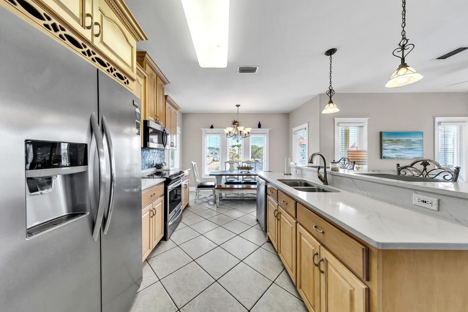 House, Multiple Beds (Seashine and Sunkisses) | Private kitchen | Oven, toaster