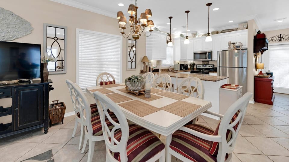 House, Multiple Beds (Abode Kenmare) | Dining