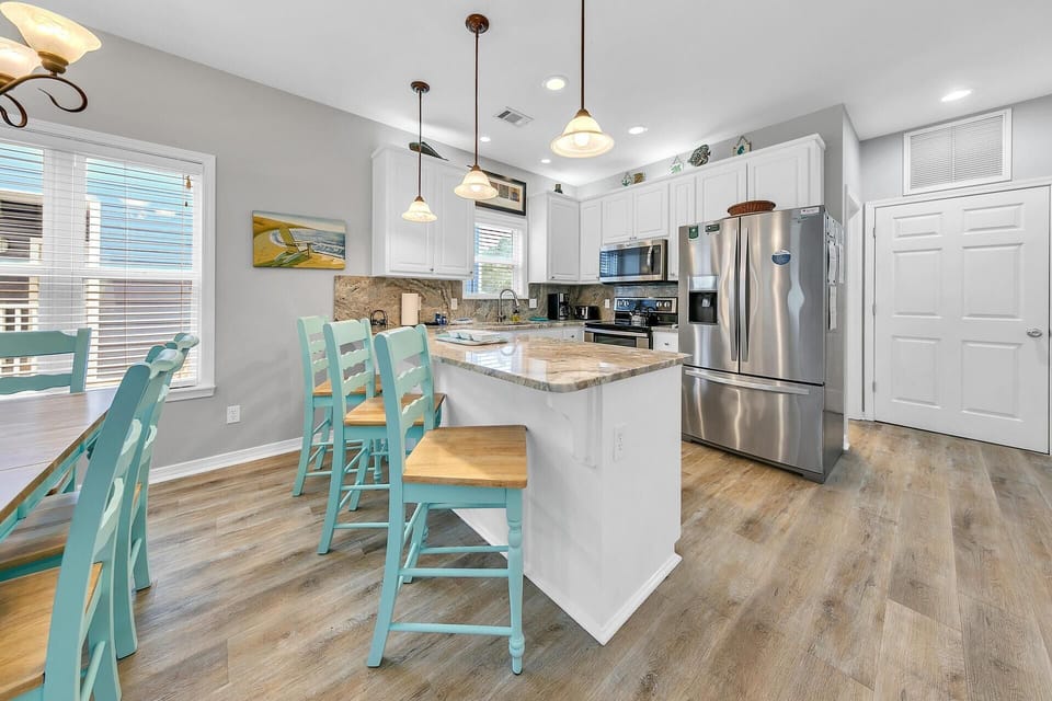 House, Multiple Beds (Beaches and Birdies) | Private kitchen | Oven, toaster