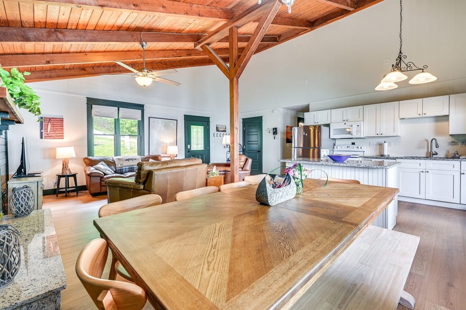 Dining area | open concept DR, LR, Kitchen