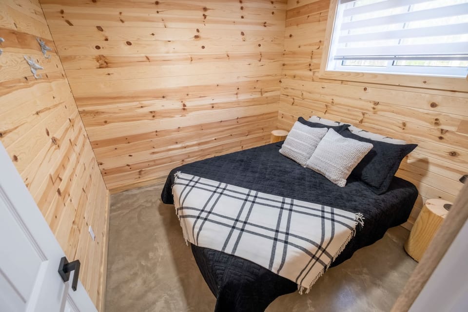 Chambre 2 - Lit queen