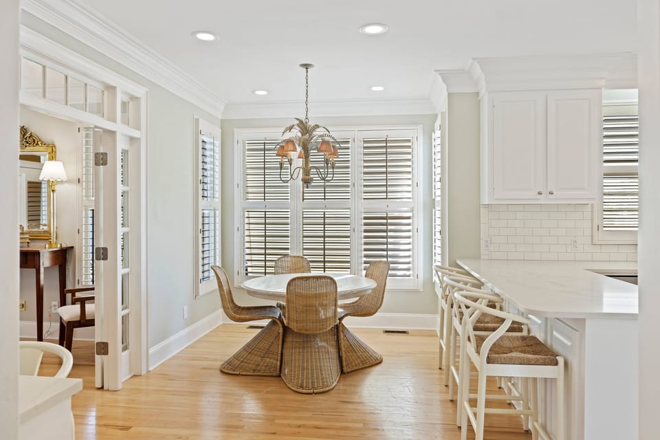 Kitchen table for 4, and 3 bar stools