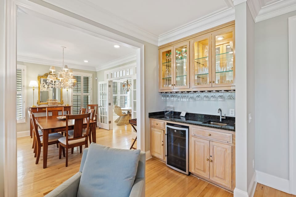 Wet bar with wine cooler