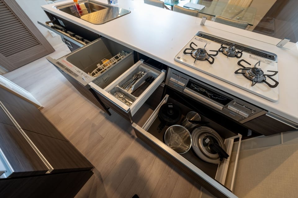 Apartment | Private kitchen | Fridge, microwave, stovetop, electric kettle