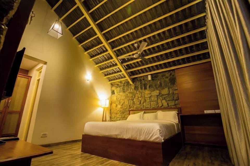 Deluxe Room | Premium bedding, in-room safe, free WiFi, bed sheets