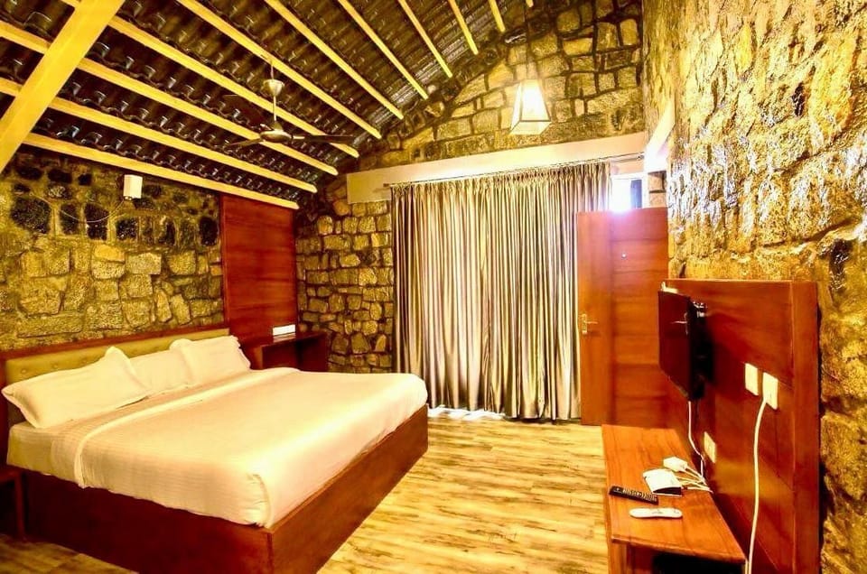 Deluxe Room | Premium bedding, in-room safe, free WiFi, bed sheets