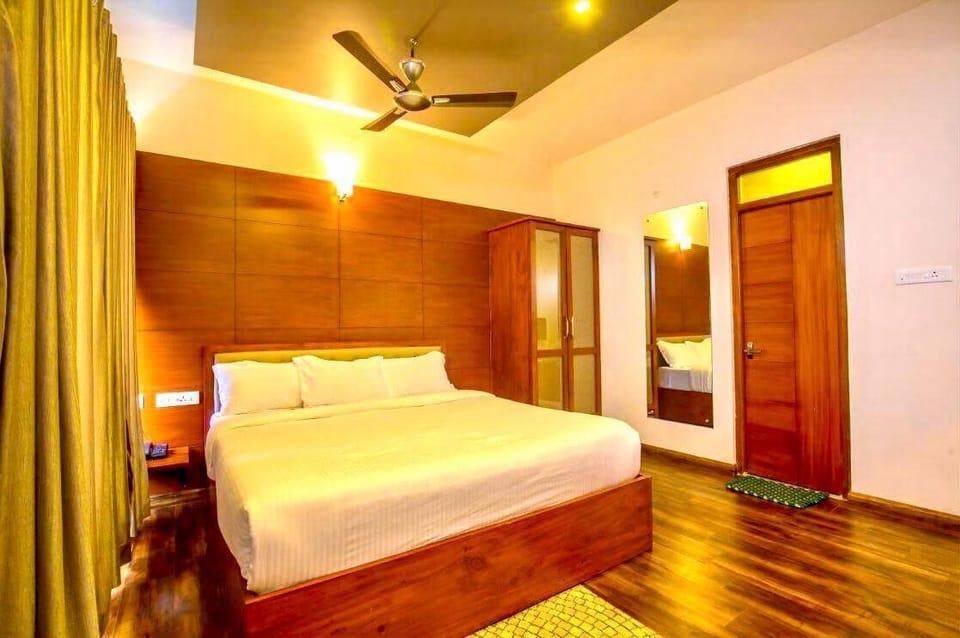 Standard Room | Premium bedding, in-room safe, free WiFi, bed sheets