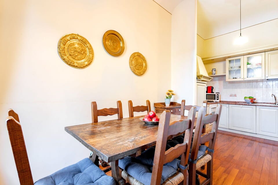 Dining Room, Kitchen