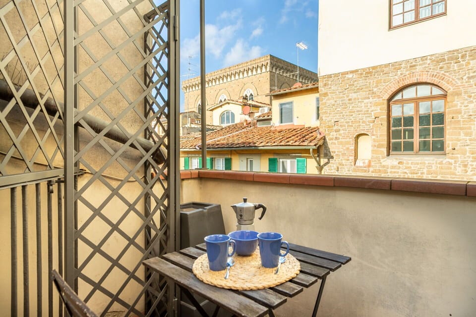 Balcony / Terrace / Patio