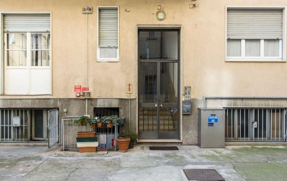 Building Exterior, Main Entrance