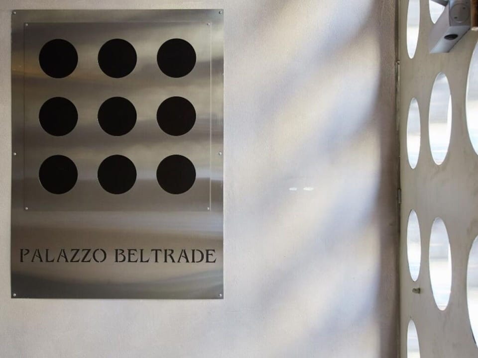 Main Entrance, Room Detail