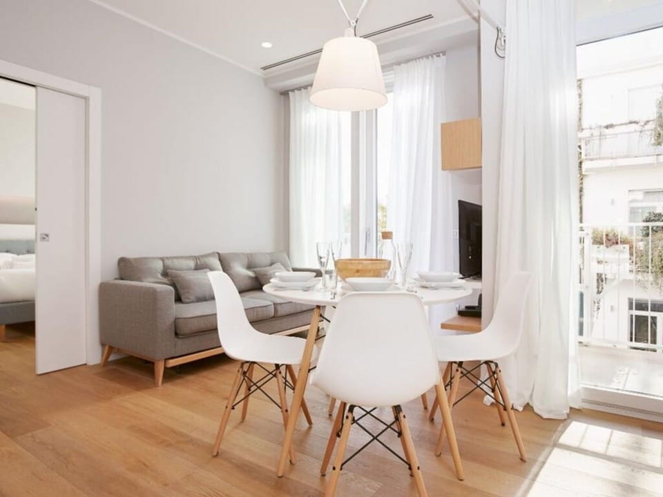 Balcony / Terrace / Patio, Dining Room, Kitchen, Living Room
