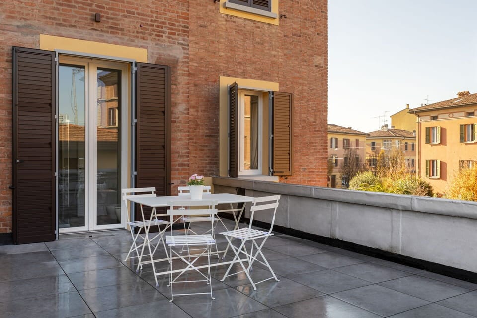 Autumn, Balcony / Terrace / Patio