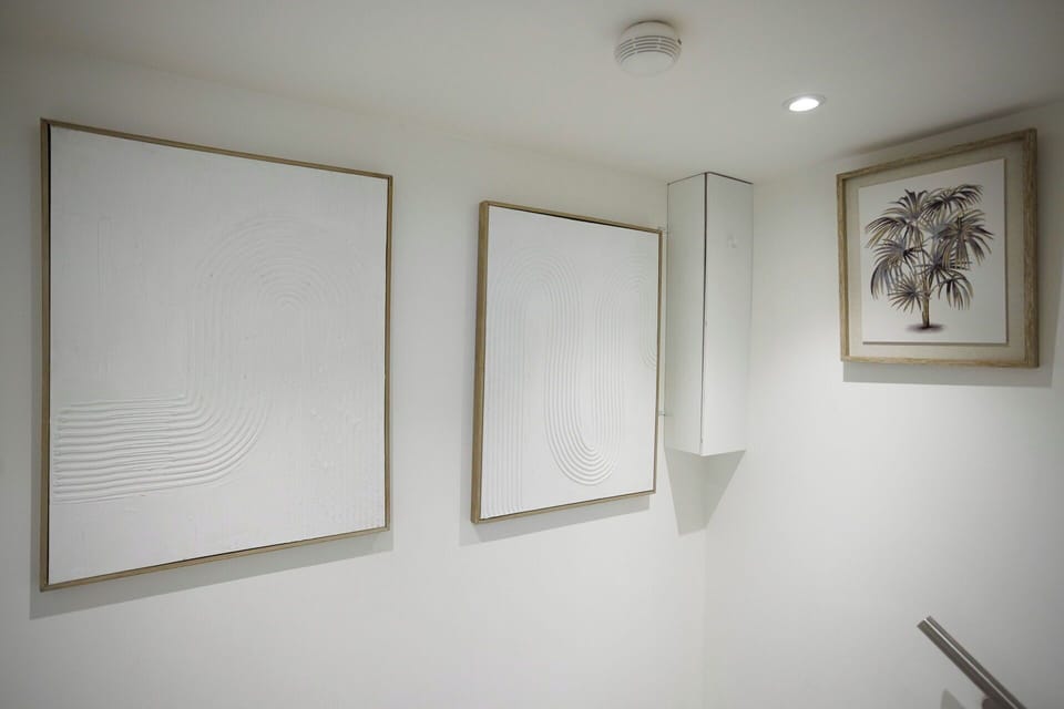 Room Detail