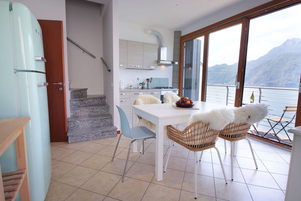 Dining Room, Kitchen