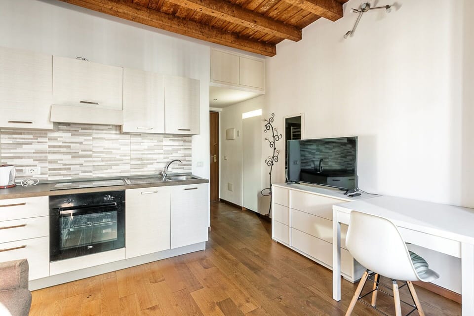 Dining Room, Kitchen