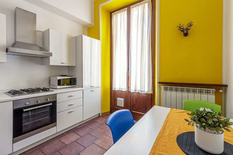 Dining Room, Kitchen