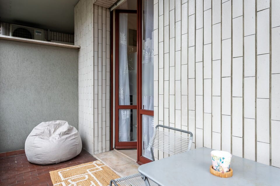 Balcony / Terrace / Patio