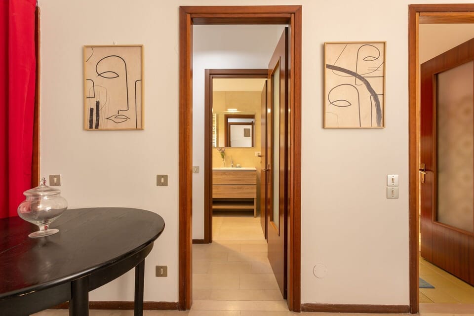 Bathroom, Living Room