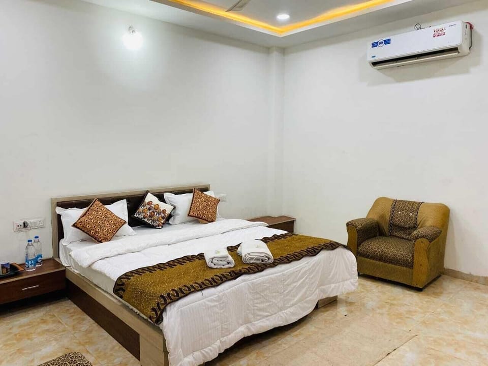 Basic Double Room | WiFi (free)