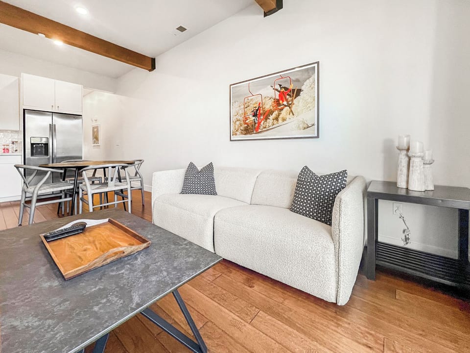 Plenty of space to lounge and laugh