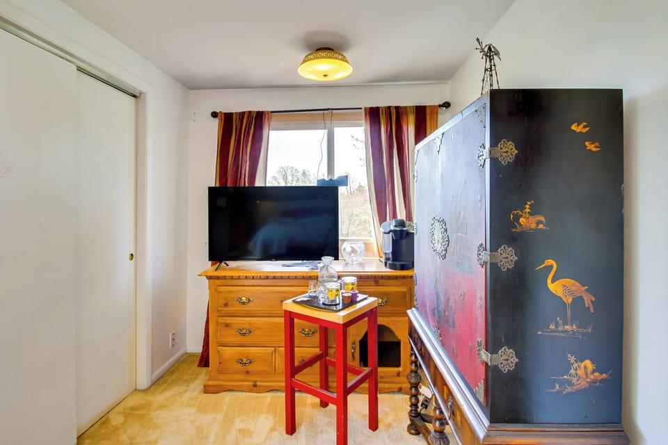 House (5 Bedrooms) | Interior