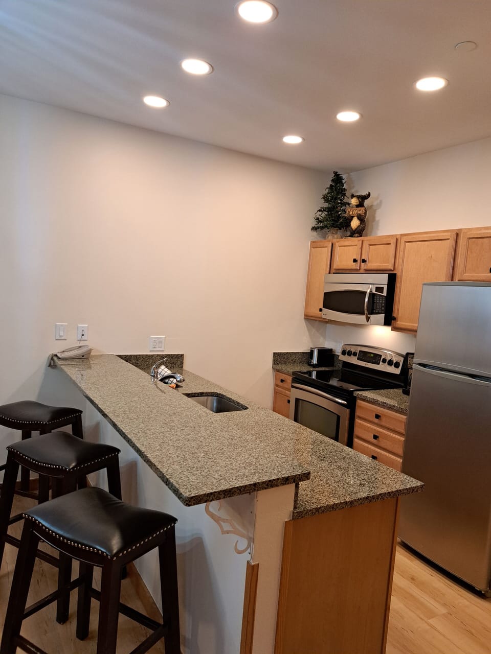 Condo, 2 Bedrooms | Private kitchen | Fridge, oven, toaster