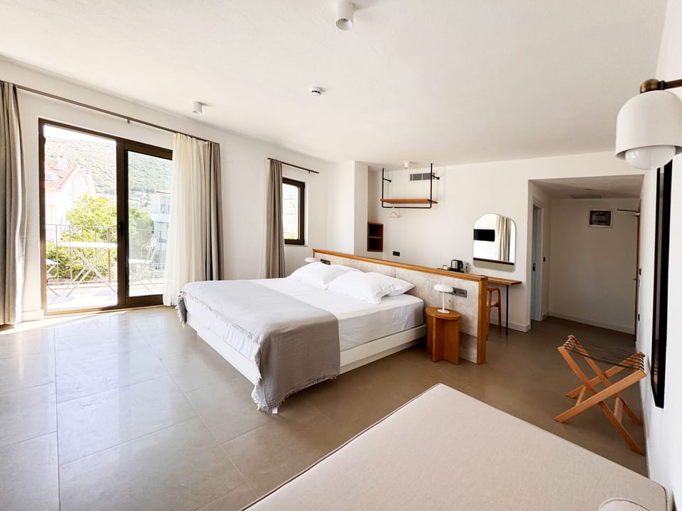 Premium bedding, minibar, desk, laptop workspace