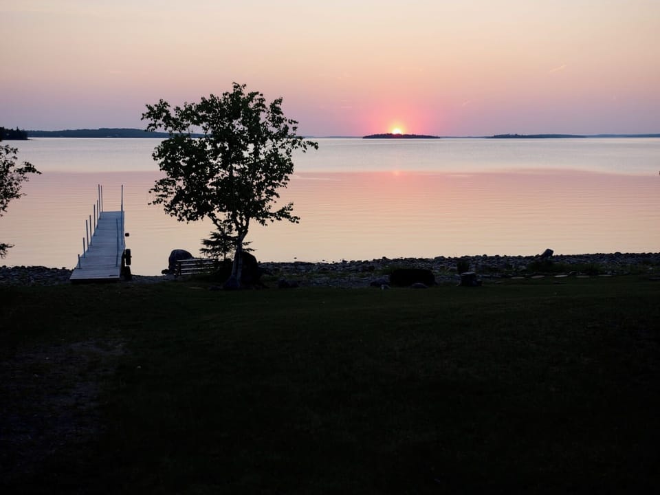 Sunset Shores on Drummond Island (3990)