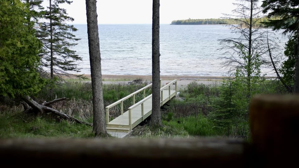 Bootjack Lodge on Drummond Island (2592)