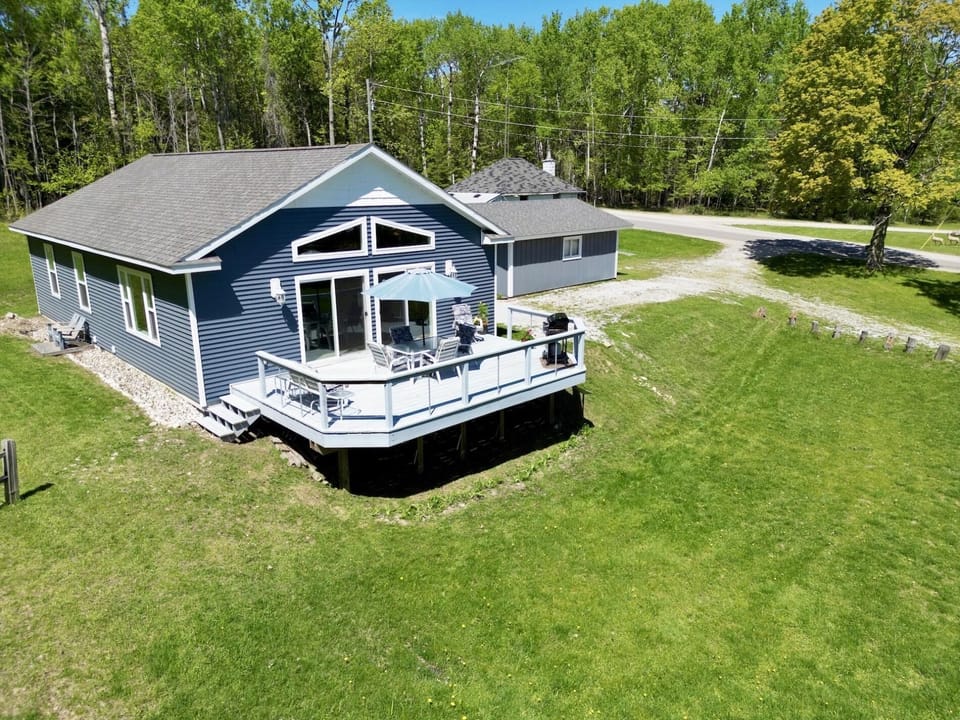 Ja-Jen Island Escape on Drummond Island (2980)