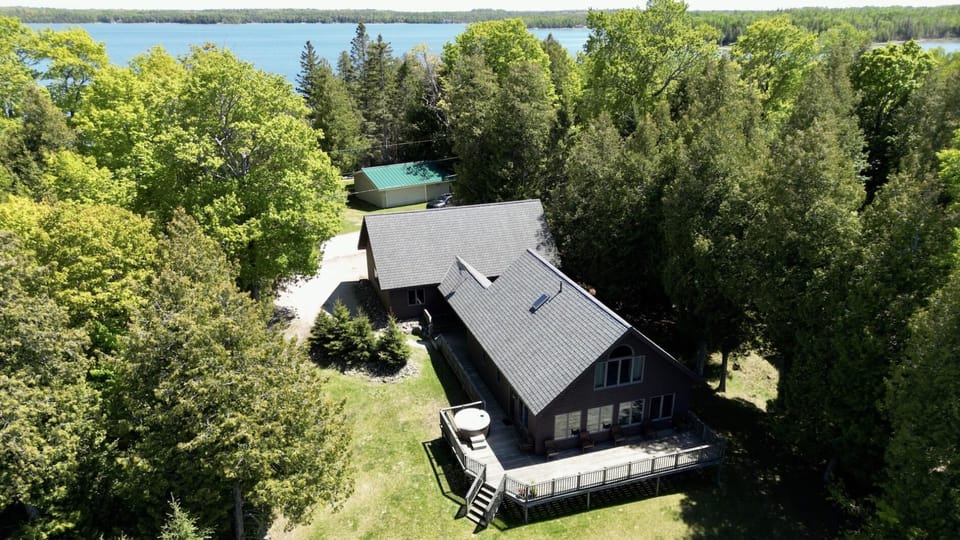 Anchorwood Cabin on Drummond Island (2648)
