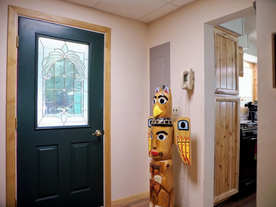 Russian Embassy on Drummond Island (3677)