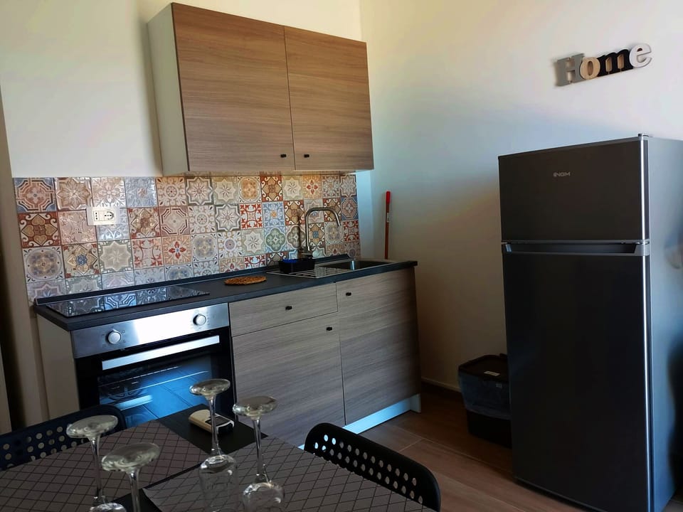 Cucina attrezzata primo piano.