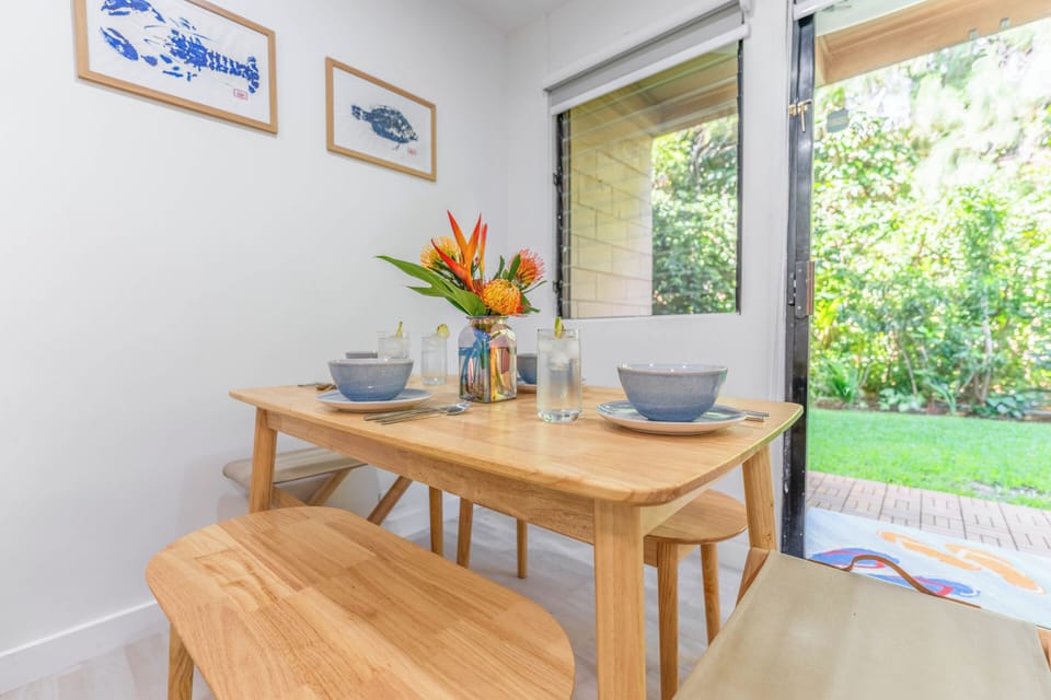 Hono Kai A14 Comfy Living with dining table