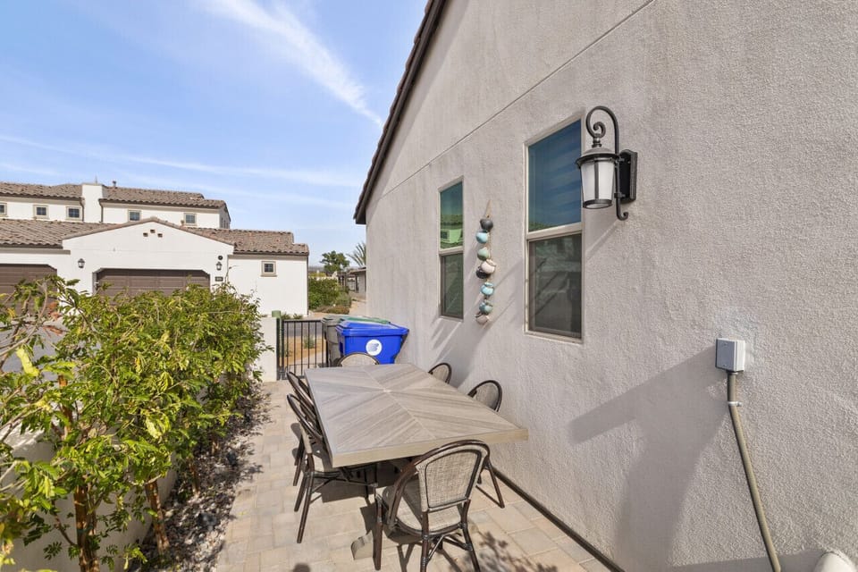 Outdoor table