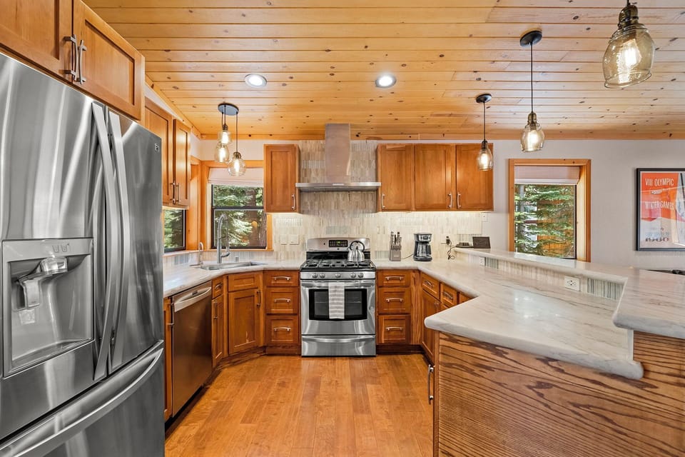 Evergreen Oasis Kitchen