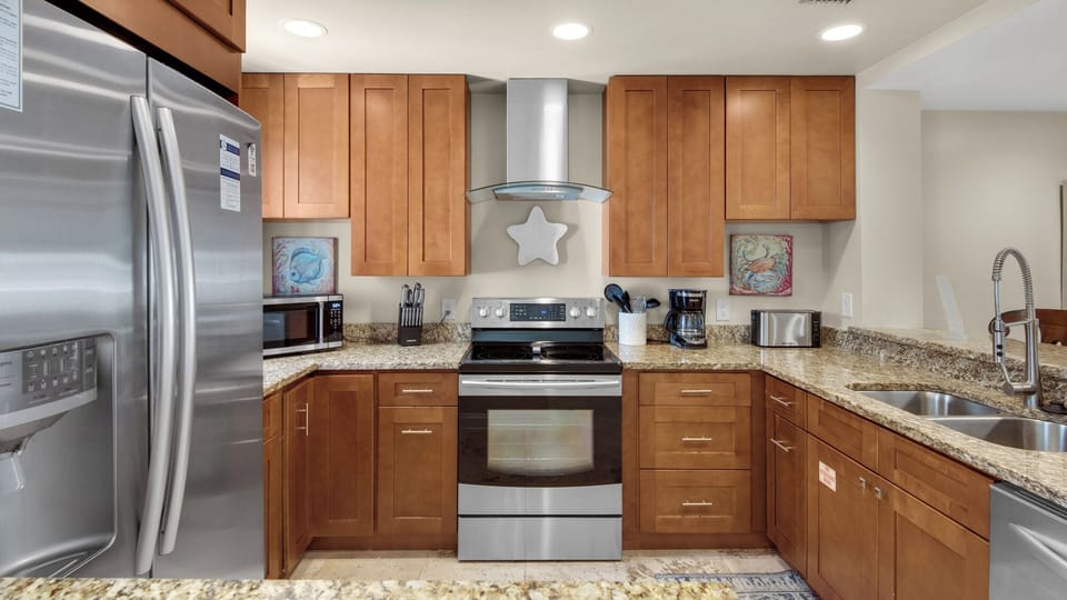 Condo, Multiple Beds, Patio (Beachwalk Villas 5052) | Private kitchen