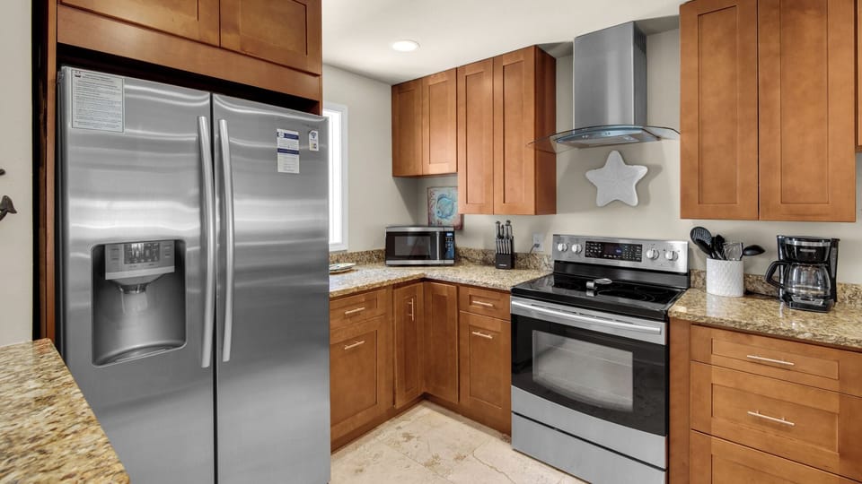 Condo, Multiple Beds, Patio (Beachwalk Villas 5052) | Private kitchen