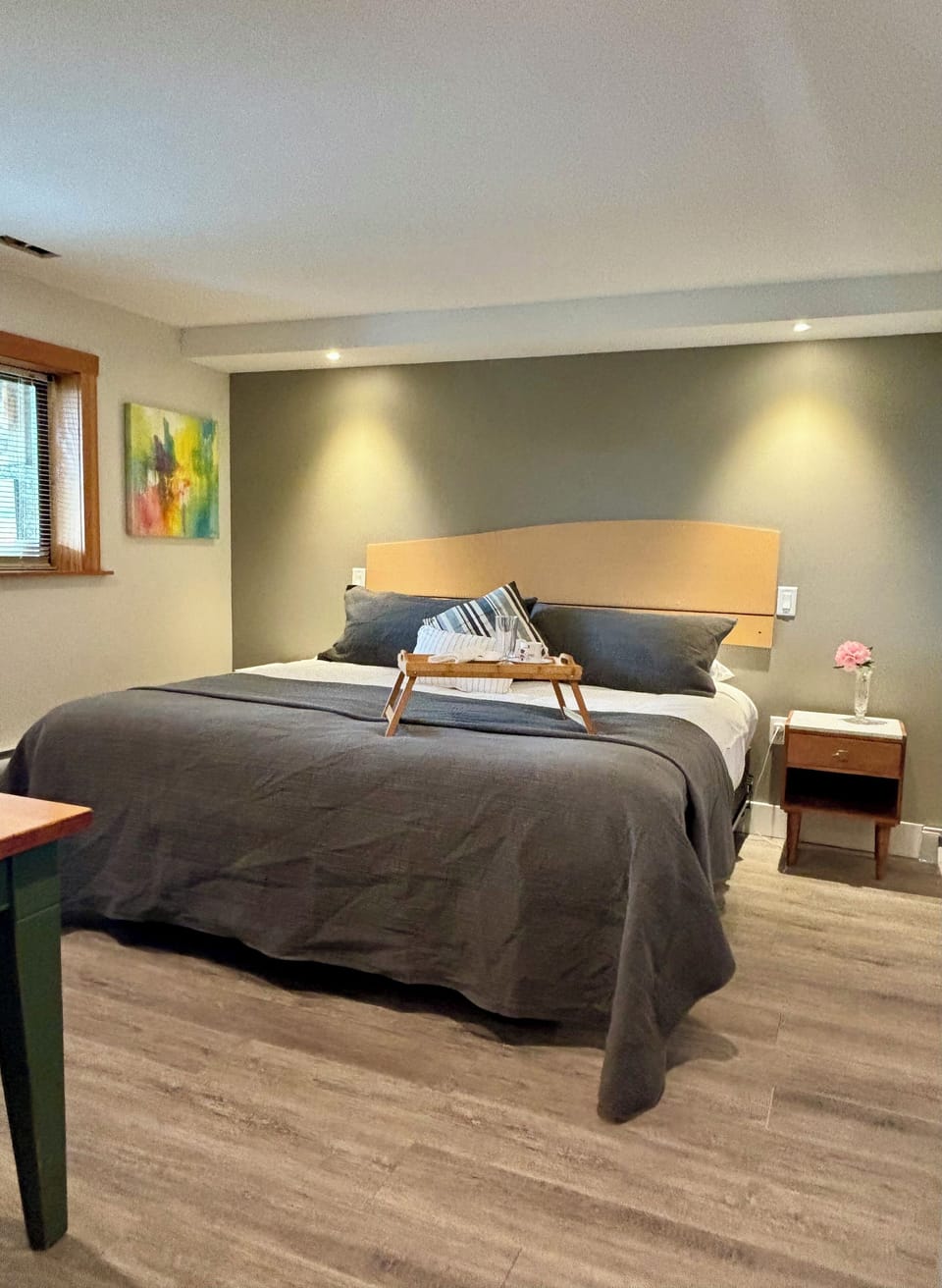 King size bedroom