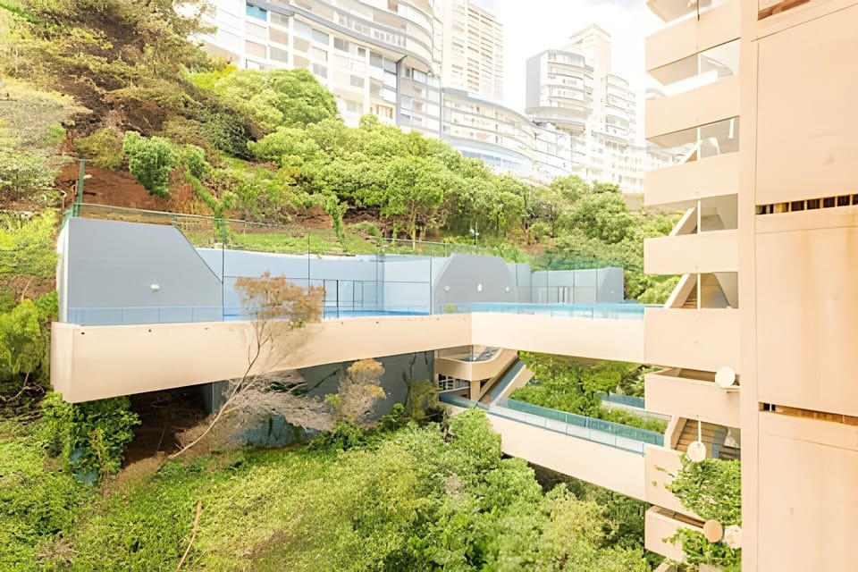 Apartment, 3 Bedrooms, Sea View | Property grounds