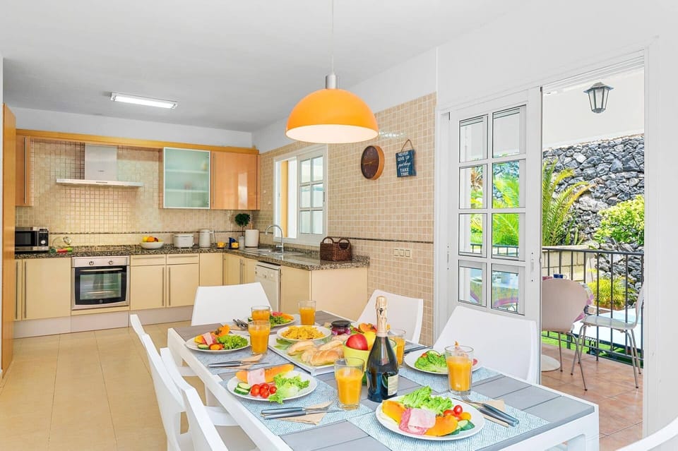Villa Costa Adeje image