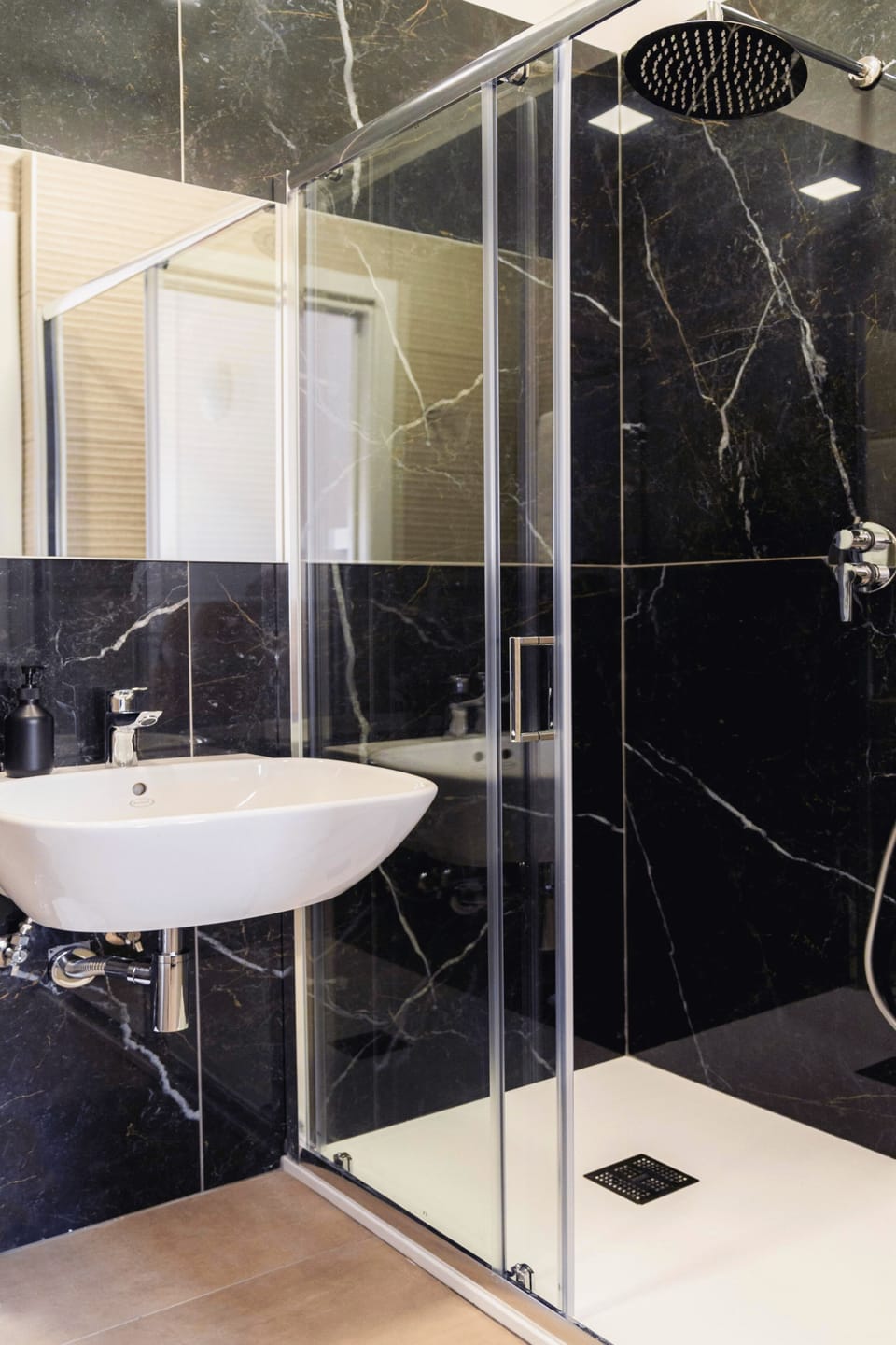 Bathroom shower