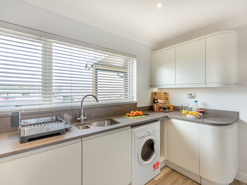 Kitchen | Goppa, Llandanwg