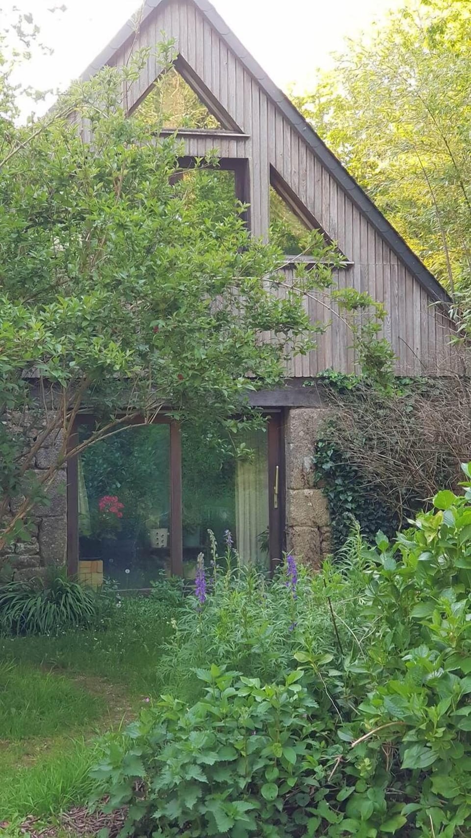 Pignon Chalet ext. arrivée portrait printemps 2024