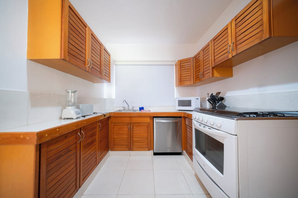 Family Villa, Garden View | Private kitchen