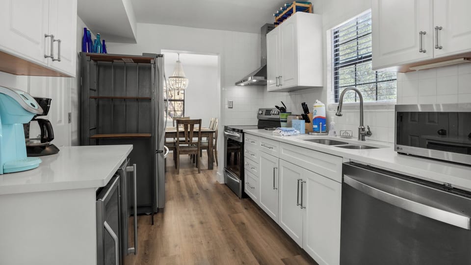 House, Multiple Beds, Patio, Garden View (SeaTreat) | Private kitchen