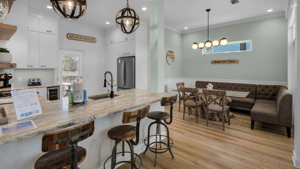 House, Multiple Beds, Patio, Garden View (Making Memories) | Private kitchen | Coffee/tea maker