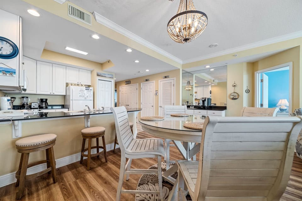 Dining area with bar seating